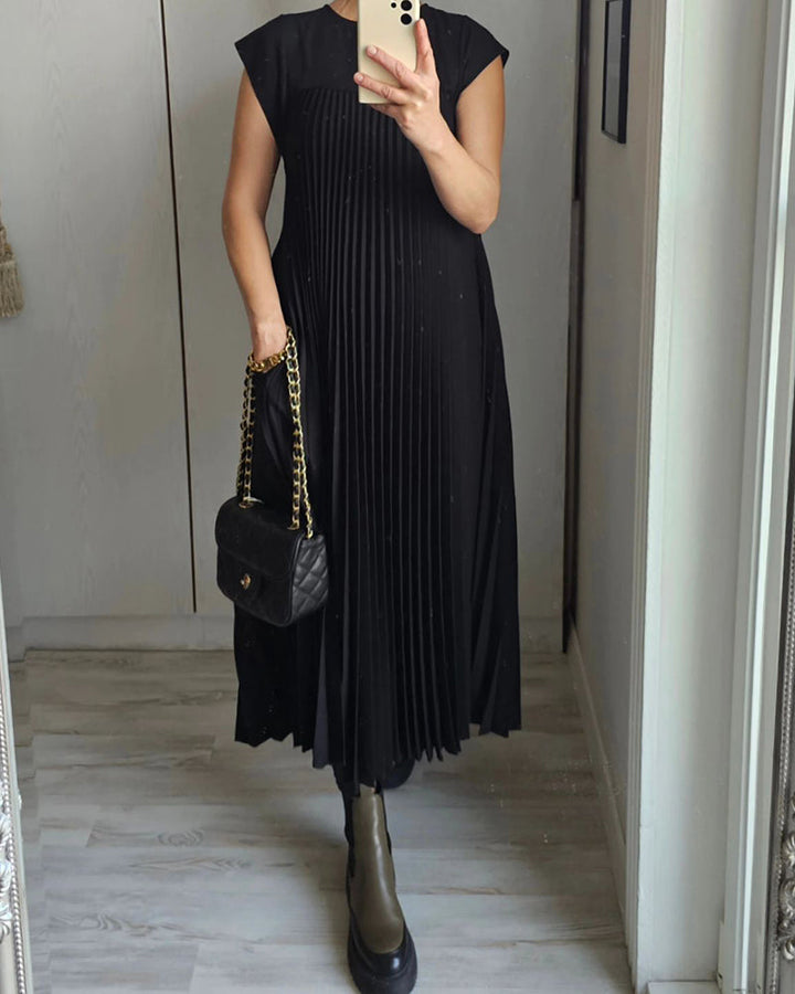 Gwen - Pleated Maxi Dress