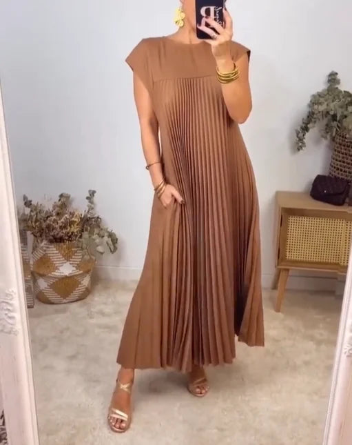 Gwen - Pleated Maxi Dress