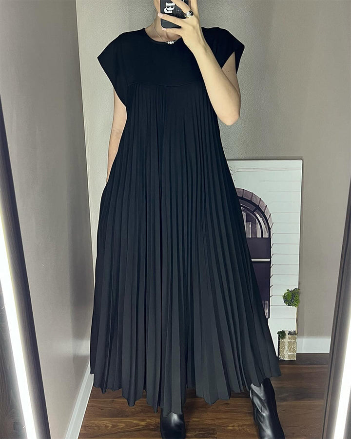 Gwen - Pleated Maxi Dress